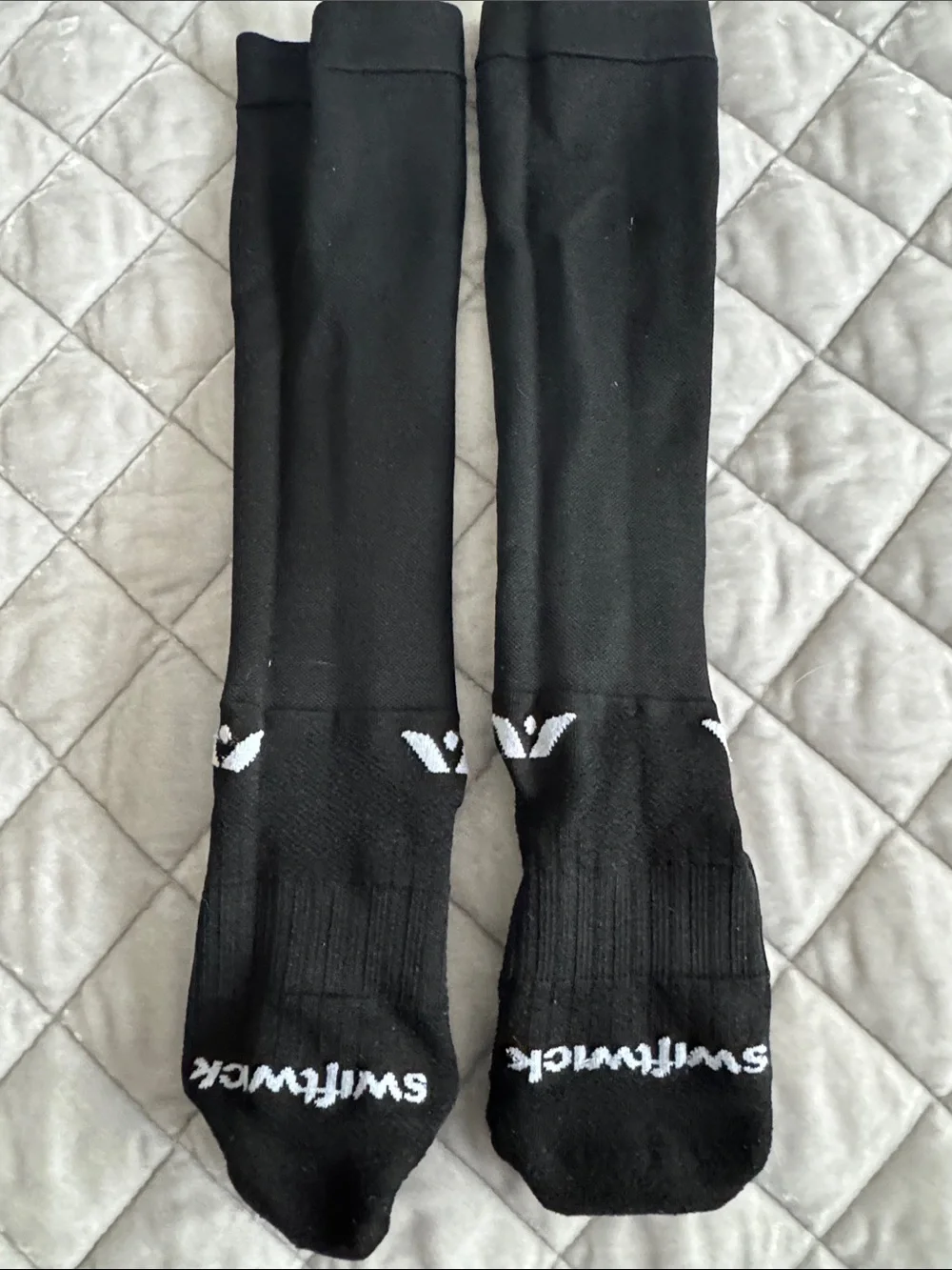 Black Performance/Compression Knee-High Running Socks - Swiftwick
